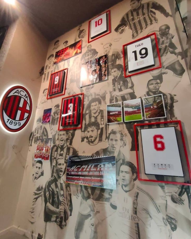 Buona Domenica rossoneri ☕️❤️🖤