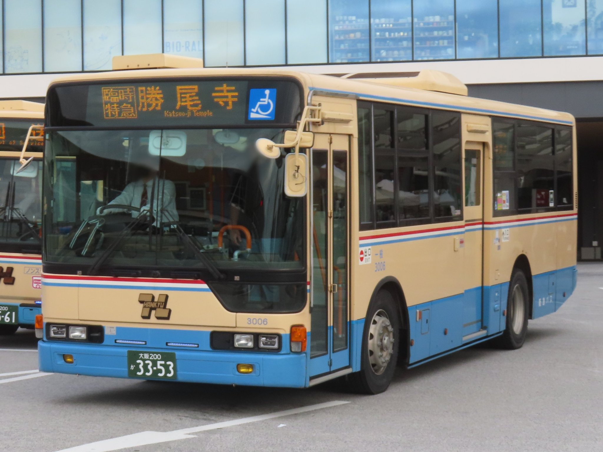 GckfNc_a4AAQyE6.jpg:large