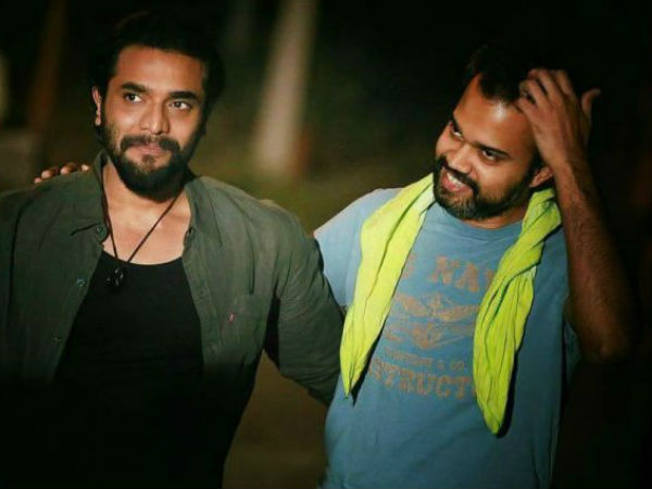 Agastya_warrior's tweet photo. #Sriimurali 's probable line ups
#Sm23 not yet confirmed
#Sm24 - #Bagheera2
#Sm25 - #Mufti2
#Sm26 - with prashant neel

What if this happens 😌💥
#bagheera #Bhairatirangal https://t.co/pvFgK34xk9
