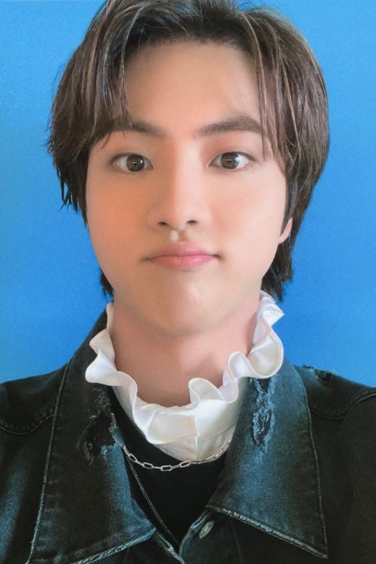 ksjclipss's tweet photo. bread jin                            bread jin https://t.co/K6wtMscsdI