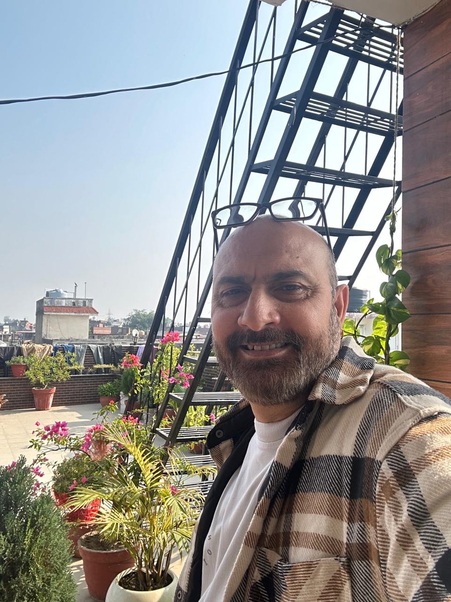 ankitkotwal1972's tweet photo. Nice sunny Sunday in jammu ... https://t.co/uDh2tZHzwk