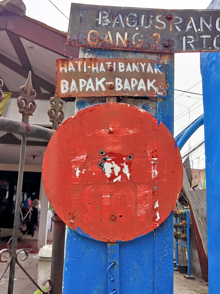 Jokes bapak-bapak adalah maut.