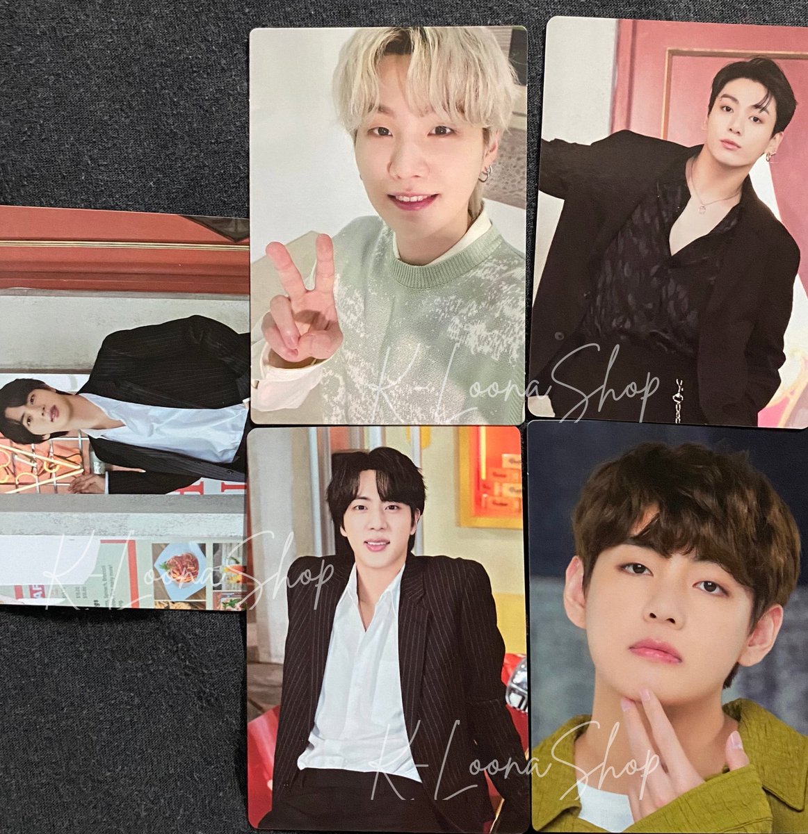 shop_loona's tweet photo. After you comment and follow us, just DM us to claim your prize. No more spin wheel; all of you are winners, until the last stock of GA.
Winners should be willing to shoulder SF
#KLoonaShop #BTS #BangtanOT7 https://t.co/Xus0rN6XqD