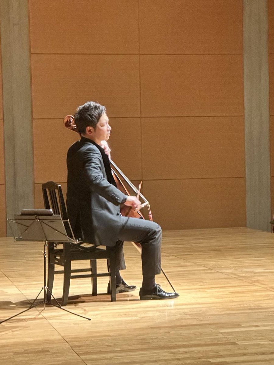 k_nakagi's tweet image. 無伴奏チェロ・リサイタル終演しました！ご来場いただきありがとうございました(^^)

💿CD詳細はこちらから↓

kingrecords.co.jp/cs/g/gKICC-162…

🎵配信はこちらから↓

king-records.lnk.to/ppkRg0

#cello #cellist #folia #kingrecords
#チェロ #クラシック