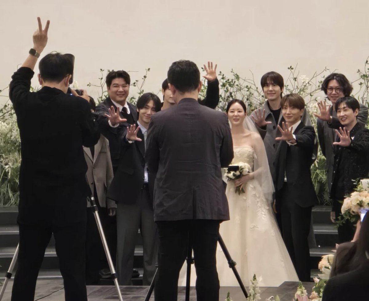 YOU ALL SUPER JUNIOR IN KIM JONGJIN WEDDING 🤍🫶, image size:1200x979