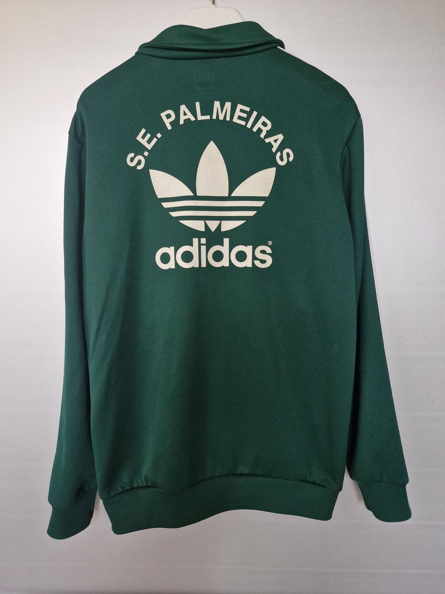 Adidas tracktops 🧥///🥼 tweet media