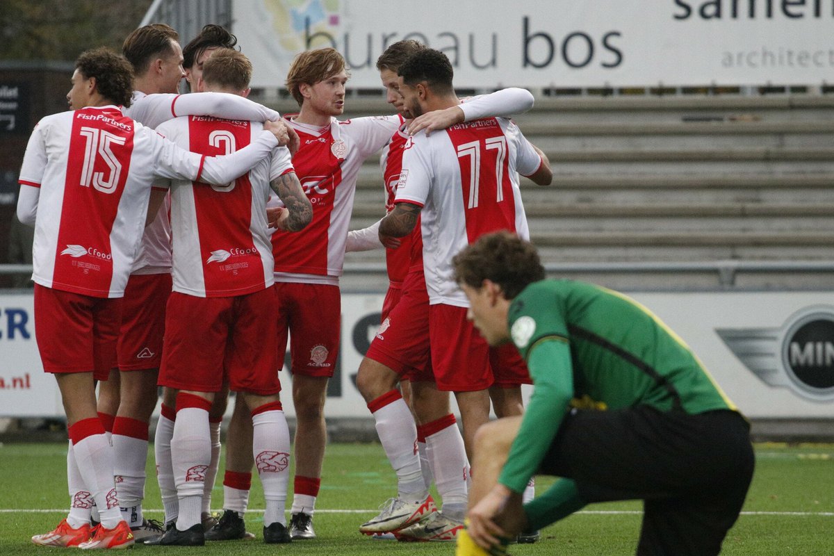 VVIJV's tweet photo. #IJSHUI | De streekderby tegen Huizen werd met 2-1 gewonnen.
Lees hier het wedstrijdverslag π
https://t.co/WZKkdvliuq https://t.co/FBRR1yFdTG