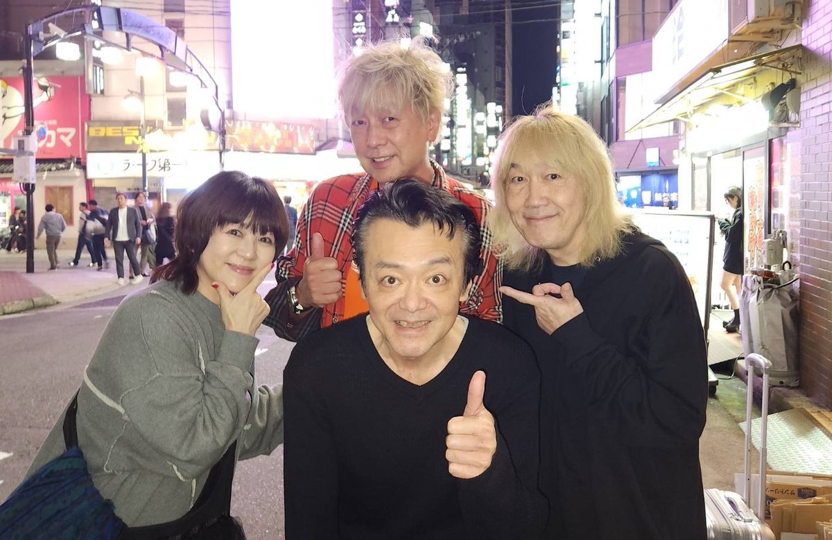 BarAlbum's tweet photo. 昨夜のキャバレーナイトショー💃スーパーゴージャスな夜になりましたね〜♡
広島公演後のリンドバーグさんにも会えたし（笑）打ち上げ中にも多数様とのご縁有りで感謝感激！Thanks！！
#BarALBUM
#ストリートビーツ #SEIZI
#SAFI #Gina_Camembert
#森川敏行
#バーレスク #キャバレー
#LINDBERG https://t.co/mm92YdWRv8