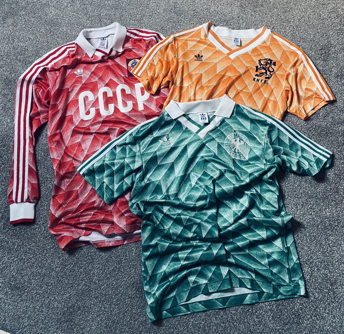 TheTrefoilMan's tweet photo. Twitter has just told me it’s the fourth anniversary of my account, so here’s a few adidas favourites to mark it.

Thanks for following and interacting (positively)🍻⚽️ https://t.co/eIzzyzsUlV