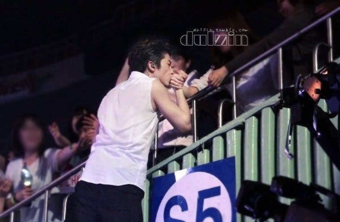 핫티쌤들...도와주셔서 고맙습니다...
편안한 밤 되세요🫡