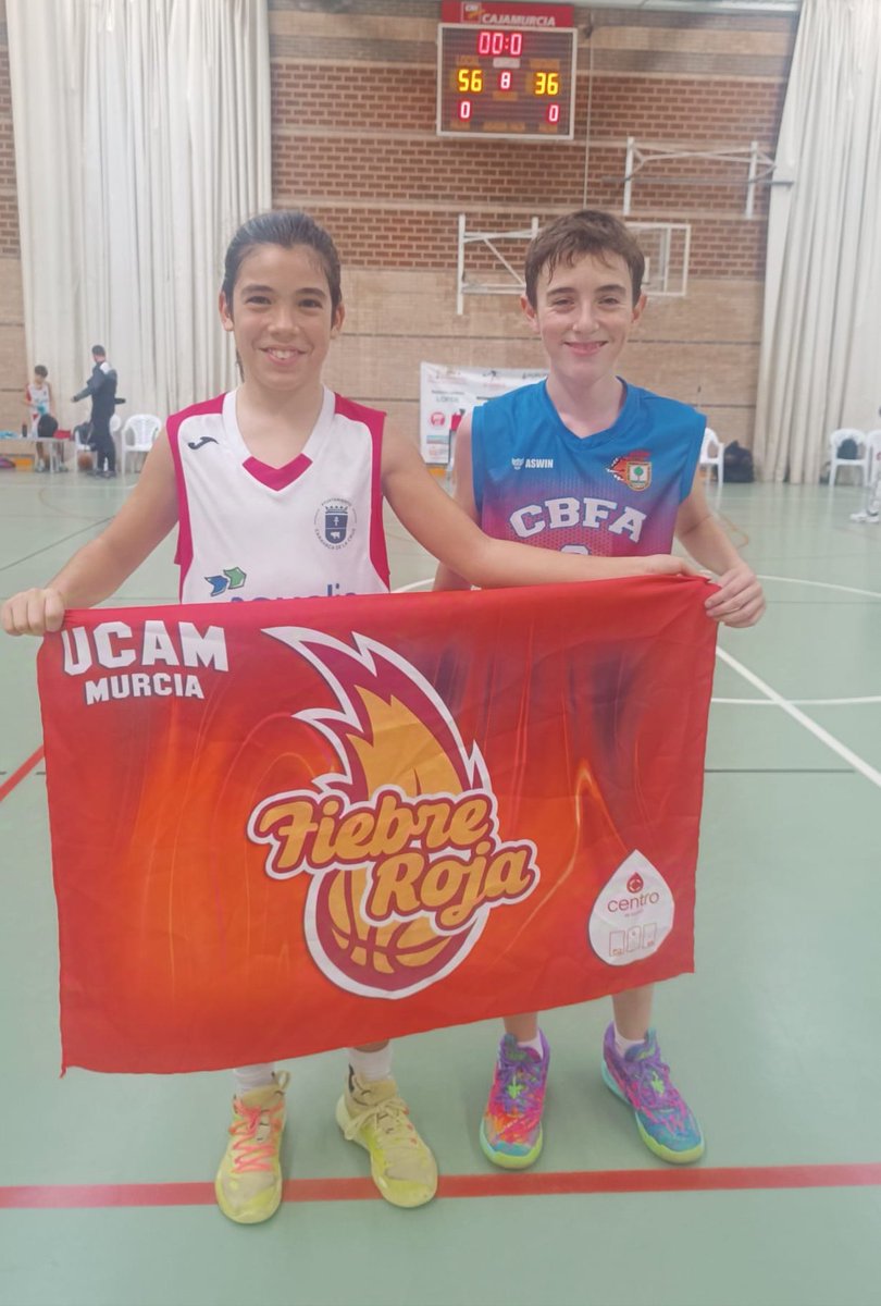 ¡Qué bonito gesto! 
Rivales en la cancha,fuera de ella unidos por la misma pasión.¡Gracias por acordarse de nosotros y compartir esta bonita imagen!
<a href="/CbFuenteAlamo/">C.B. FUENTE ALAMO</a> <a href="/CB_Caravaca/">C.B. Caravaca</a> <a href="/UCAMMurcia/">UCAM Murcia</a>