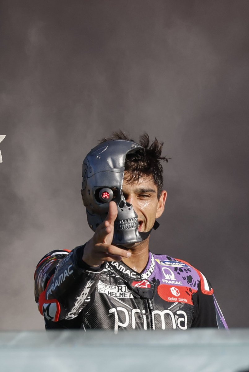 #MART1NATOR 🤖🔥👑