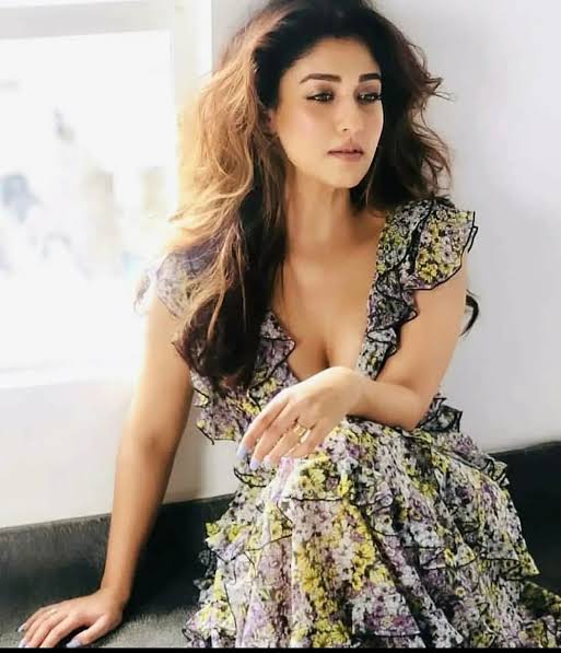 Nandhuma09's tweet photo. Throwback :
Lady superstar Nayanthara's Photoshoot 🔥🔥
#HBDLadySuperstarNayanthara
#LadysuperstarNayanthara
#Nayanthara https://t.co/28YXuUyW86