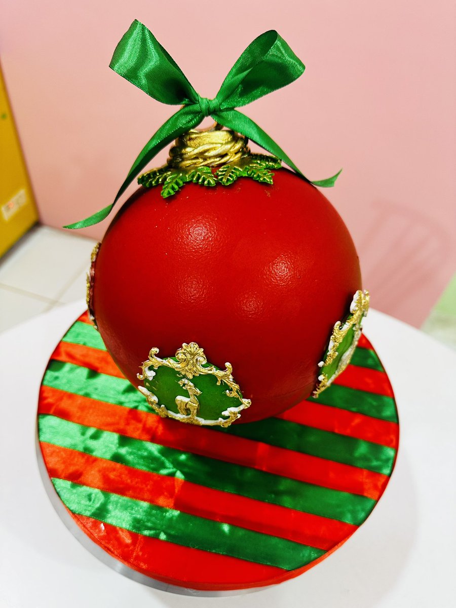 Келаётган янги йилларинг билан 😅