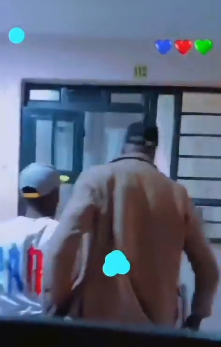 DevWatchAfrica's tweet photo. Sleepover kwa nyumba hulipi rent USIENDE kijana mdogo!

Open thread for the video🧵👇 https://t.co/4TUPiMoedf