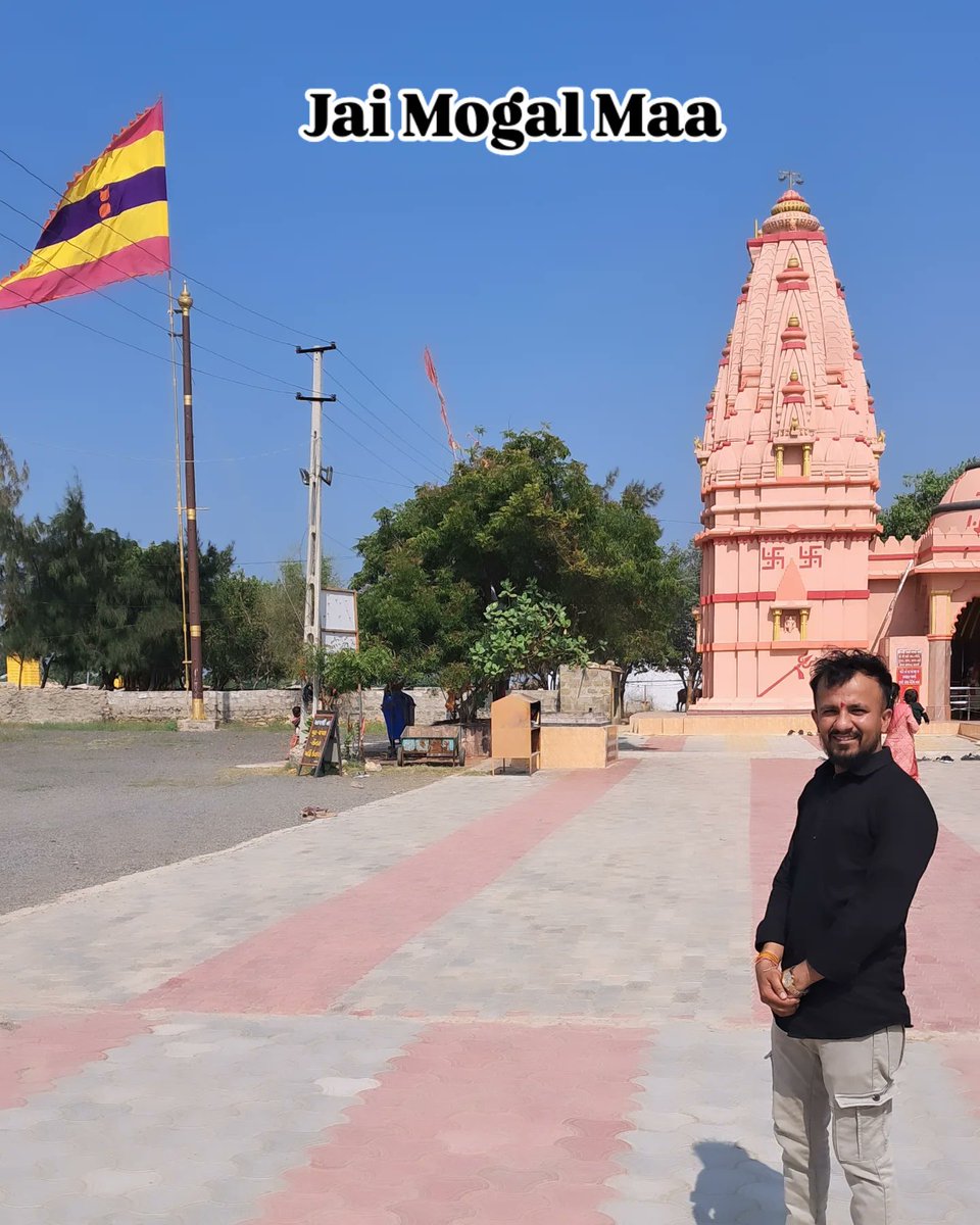 GagiyaKuldip's tweet photo. https://t.co/ML9NkwBfBN