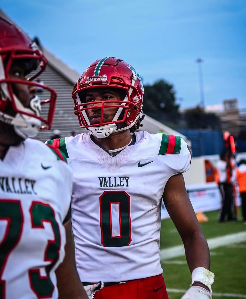 JaxXand's tweet image. Tragically losing 2 friends within one week but trusting God…YOU are the epitome of showing courage in the face of adversity @JaxsonDavis14 ❤️💚

#LL31🕊️ #LLJC🕊️