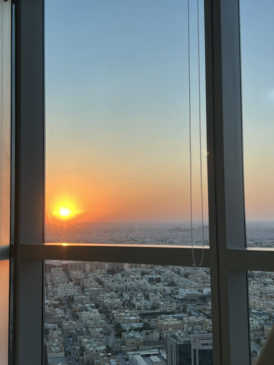 alb9ndry's tweet photo. Blessed ☀️🧡 https://t.co/rFvOoPhrgX