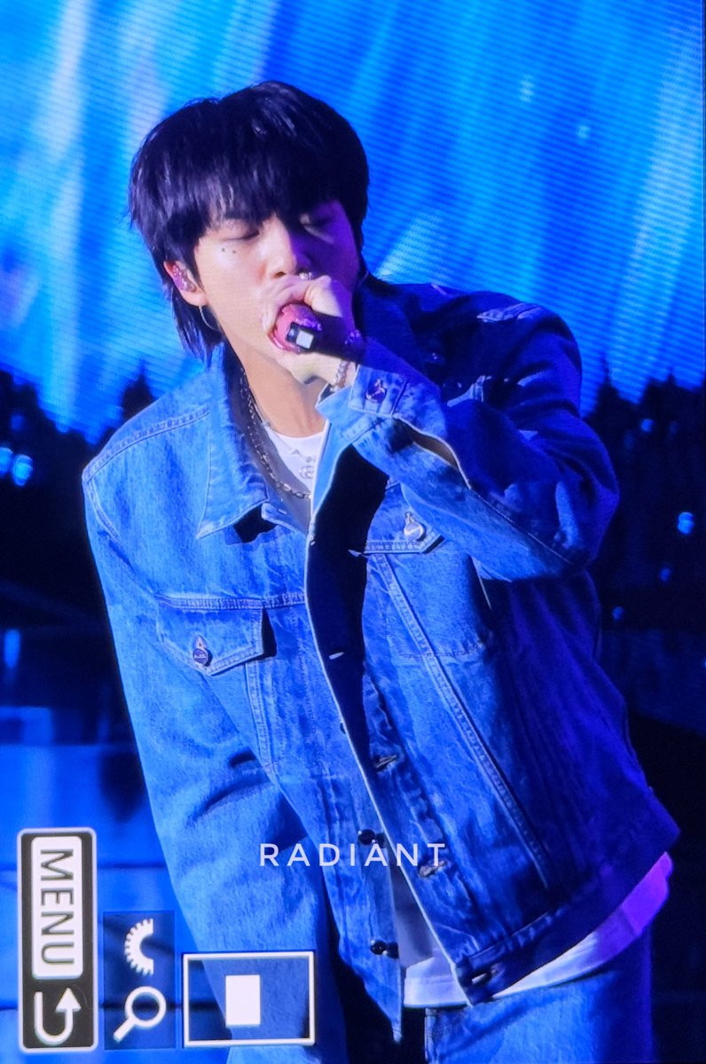Radiant_Jin's tweet photo. Preview :) 241117 #방탄소년단 #진 #JIN #석진 #Seokjin @BTS_twt 

햄찌,,🐹 가나디,,🐶 https://t.co/p6tyDDmTPv