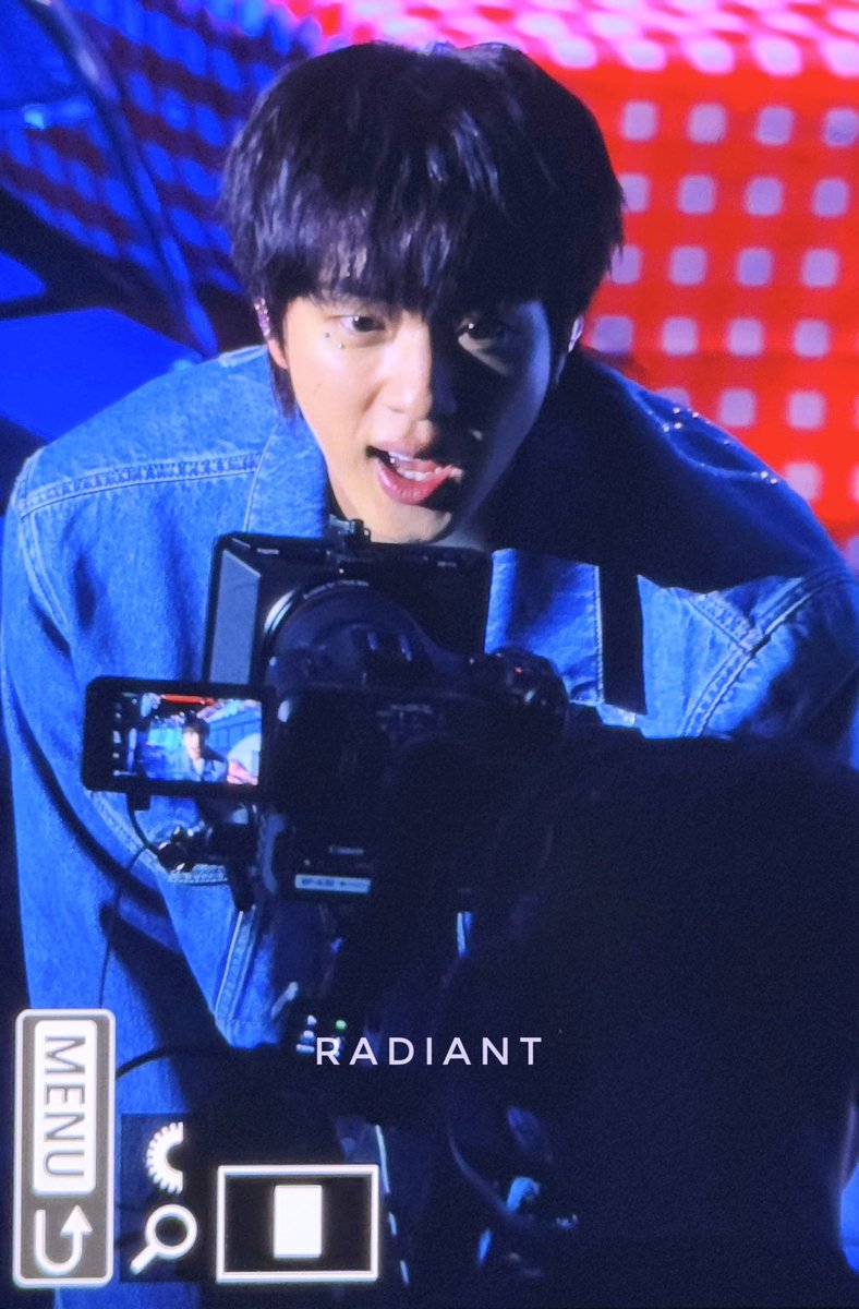 Radiant_Jin's tweet photo. Preview :) 241117 #방탄소년단 #진 #JIN #석진 #Seokjin @BTS_twt 

햄찌,,🐹 가나디,,🐶 https://t.co/p6tyDDmTPv