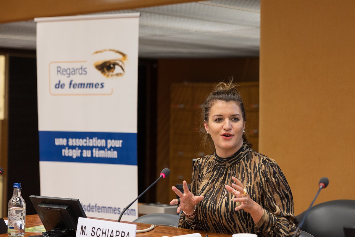 Regards De Femmes tweet media