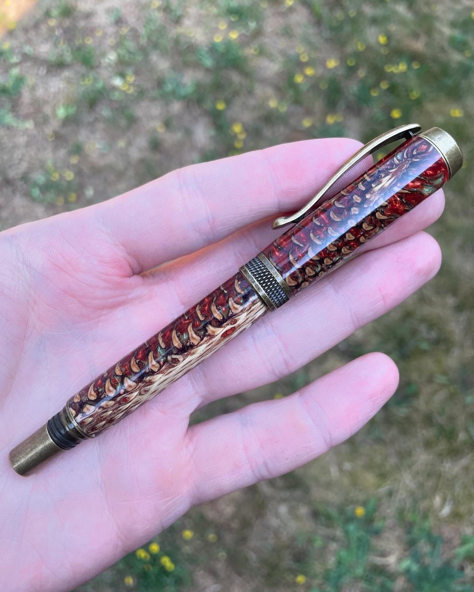 PenmakerX's tweet image. Yep, that’s a pinecone. A pine cone cast in resin. Because I can.