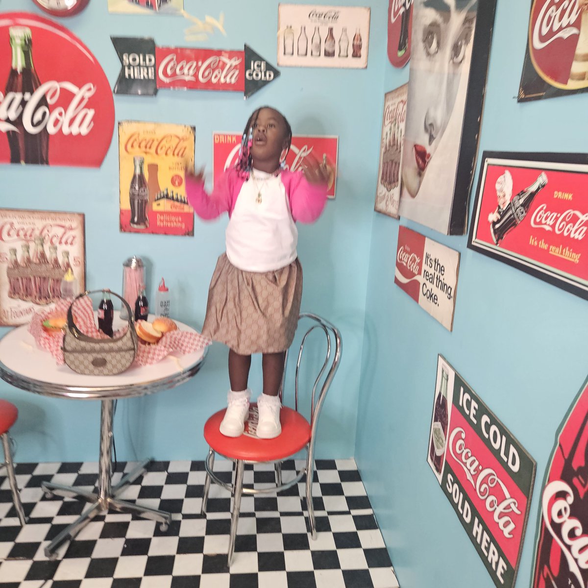 QianaPerry79's tweet image. Karleigh's GUCCI / Stitch Pajama Party.... my baby had so much fun. And so did I. The celebration still continues. Happy Birthday Karleigh'Marie. Photo booth and so much more. #TeamBabyBlue