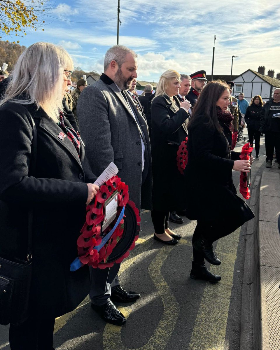 VikkiHowells's tweet photo. Fantastic turn out in Penrhiwceiber today for the community's annual remembrance parade and service. It was an honour to pay my respects to those who sacrificed their lives for our freedoms.

"Lest we forget" https://t.co/YlbKWMGaR1