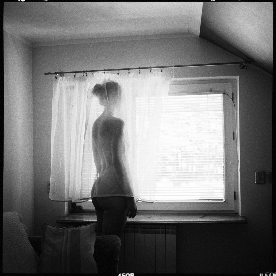 analog_fine_art's tweet photo. Rear Window by @Lukasz_Spychala
#ilfordphoto #black #fineartphotography #rb67 #medium #classic #blackwhite #2stops #blackandwhitephoto #filmphotography #mamiya #square #format #ilford #blackandwhite #film #photography #fineart #blackandwhitephotography #nudist… https://t.co/988frZQMiq