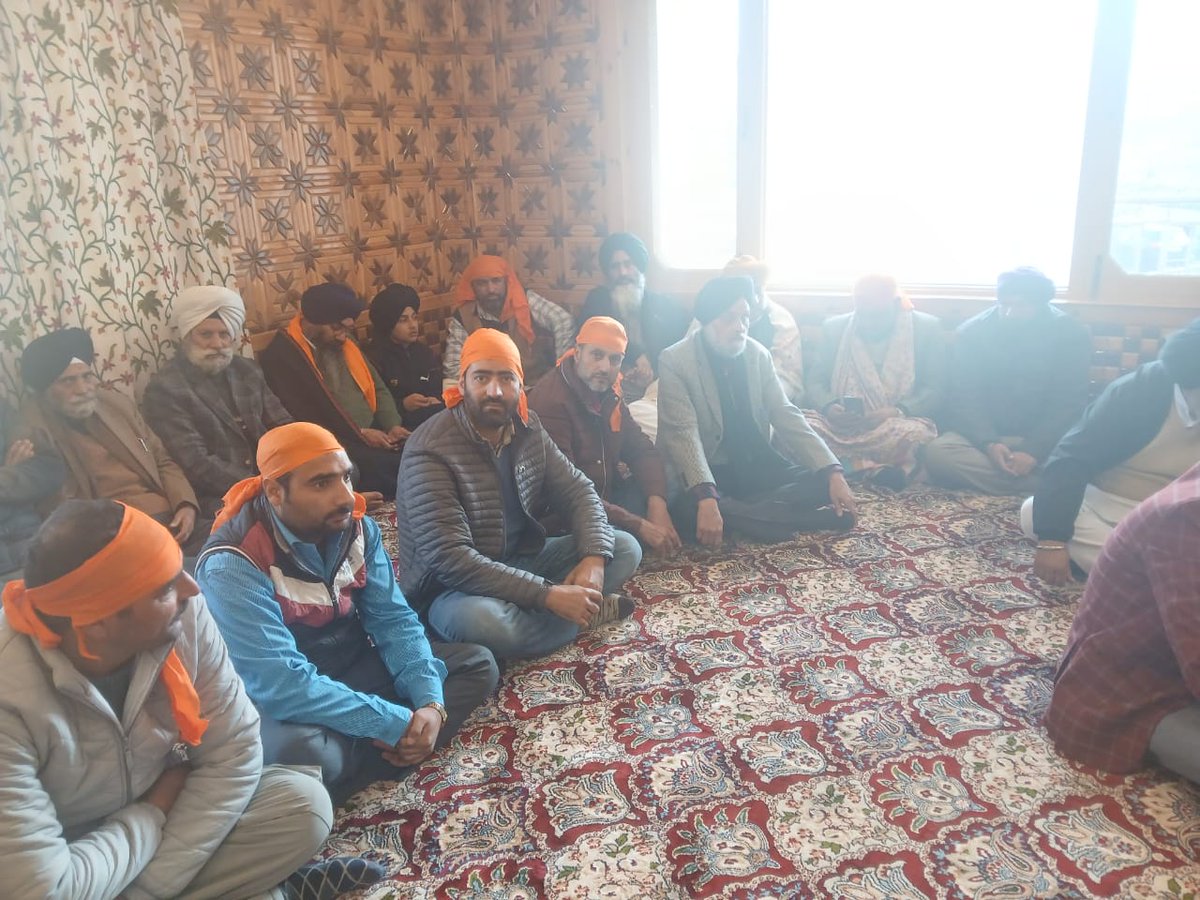 JKNC_Beerwah's tweet photo. "How good and pleasant it is when brothers live together in unity!" Setting the example of communal harmony Hon,ble Mla @ShafiAhmadWani4 along with @rayees_mattoo ,Md Ashraf lone  &amp; other colleagues paid a visit to Gurdwara Sb Beerwa on the occasion of Guru Nanak Jayanti @JKNC_ https://t.co/m1qof0wjMy