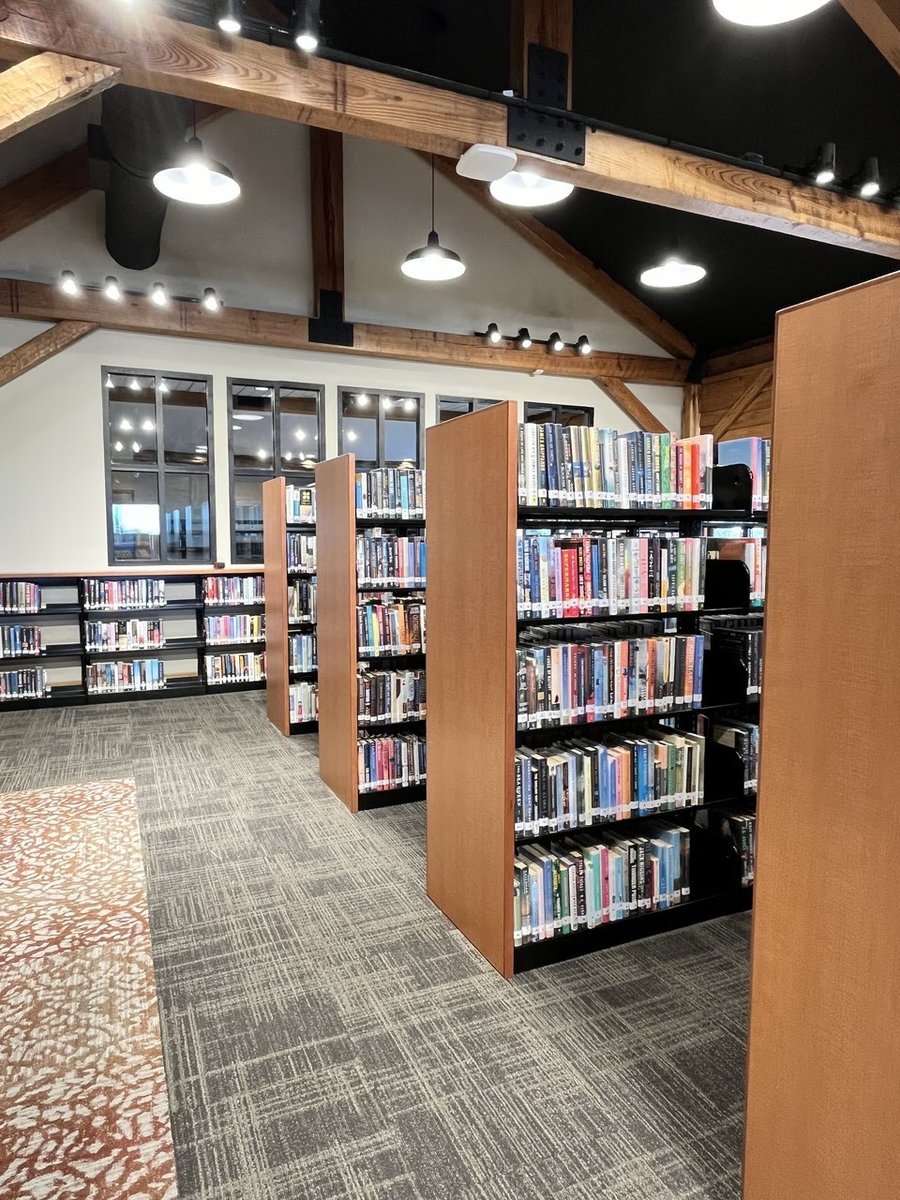 Lake Travis Library tweet media