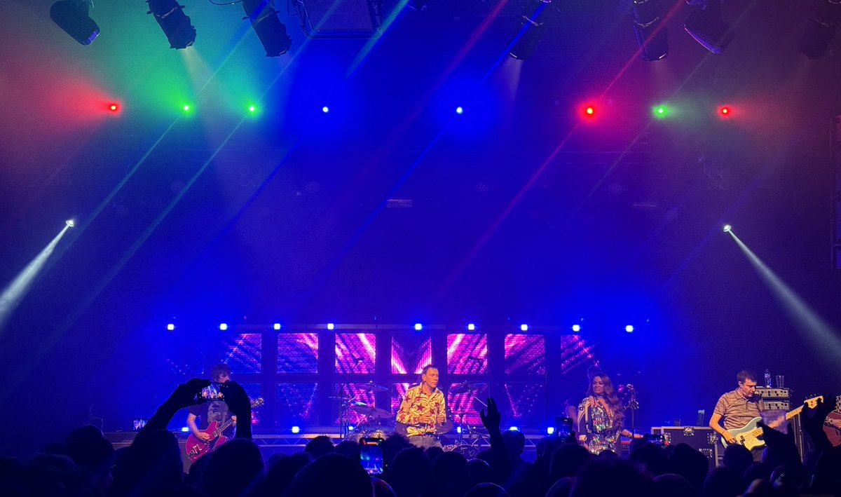 LaynaK82's tweet photo. Always a pleasure @TheSherlocks @shedseven https://t.co/UldjlhLFn9