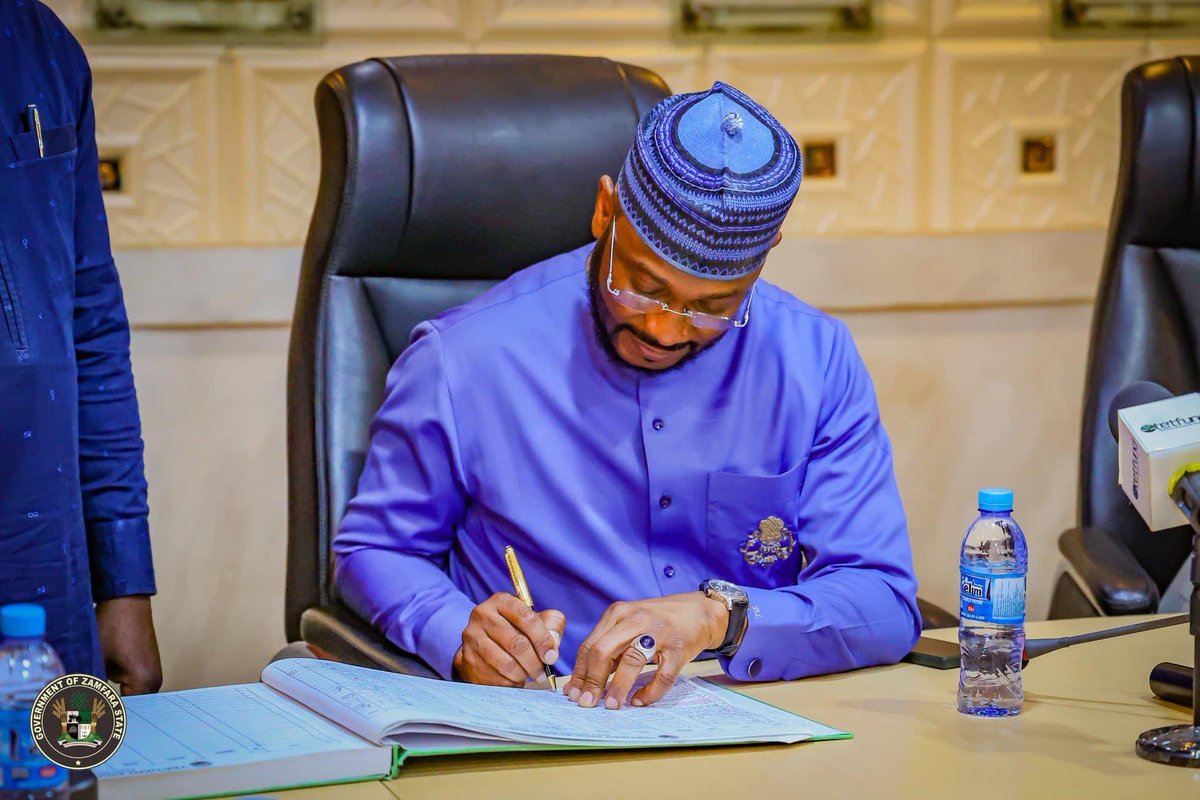 Faisal310287's tweet photo. Governor Dauda Lawal of Zamfara State will swear in the newly elected chairmen of the state's 14 local government areas today, November 17, 2024, at the Government House in Gusau. This comes after their victory in the elections conducted yesterday by the ZASIEC https://t.co/93UNE0nxNJ