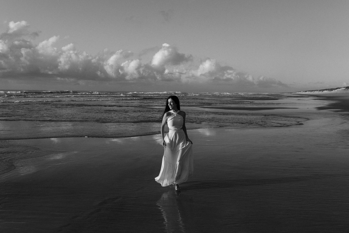 Litro Magazine (@litromagazine) on Twitter photo For Linda by Brian Druckenmiller
"I thought you’d love this. This is supposed to be beautiful. Like you."
This week’s #StorySunday explores love, loss, and the lengths we go to for the ones we care about.
bit.ly/3YTdam3 via <a href="/LitroMagazine/">Litro Magazine</a> For Linda by Brian Druckenmiller
"I thought you’d love this. This is supposed to be beautiful. Like you."
This week’s #StorySunday explores love, loss, and the lengths we go to for the ones we care about.
bit.ly/3YTdam3 via <a href="/LitroMagazine/">Litro Magazine</a>