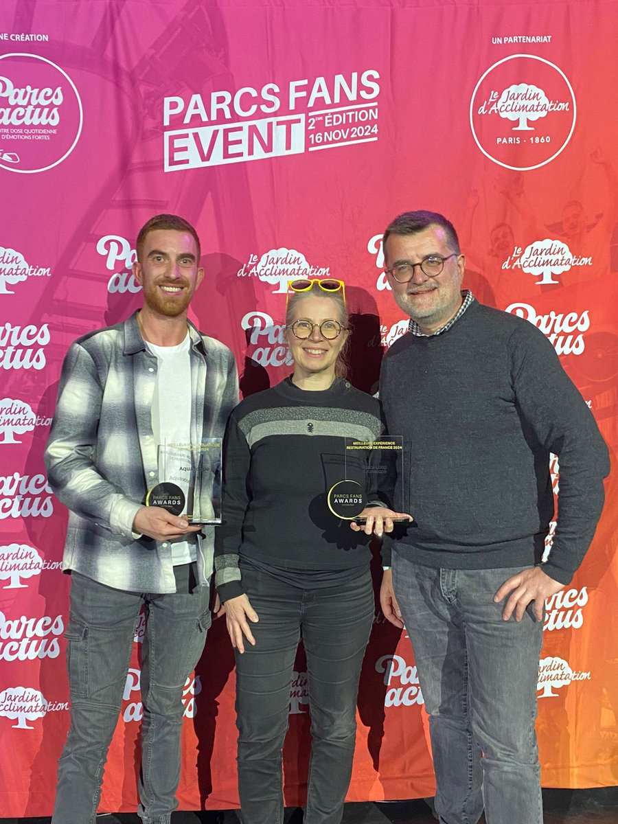 futuroscope's tweet image. Hier soir au @JardindAcclim les #ParcsFansAwards 2024 ont distingué l’Aquascope, meilleur parc aquatique et le Space Loop, meilleure expérience restauration. Merci au jury, aux fans et Parcs Actus !