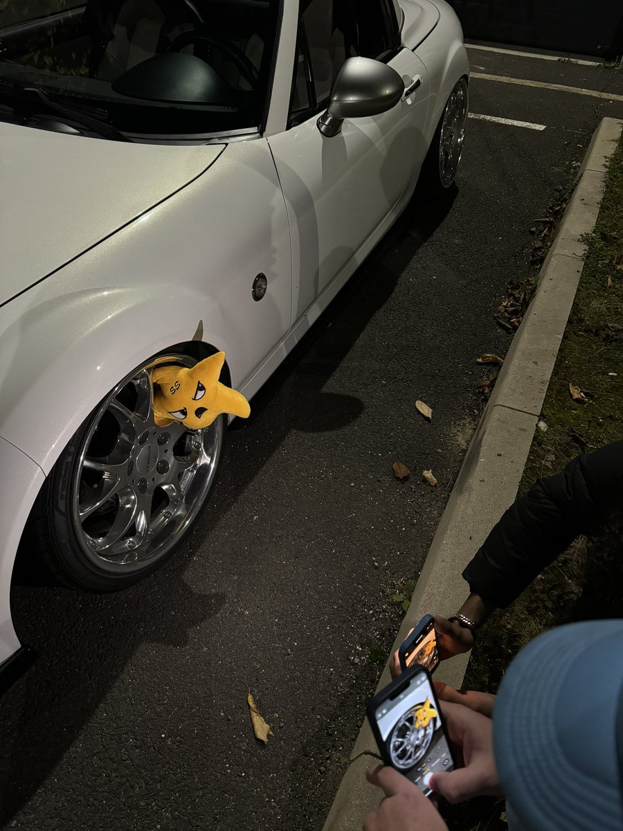 NEWA’S FAVORITE PARIS tweet media