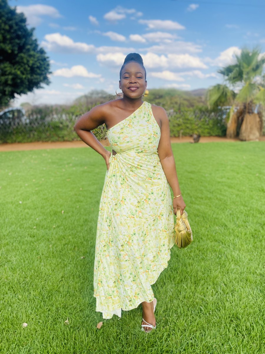 Loloh_rraine's tweet image. Wedding season is upon us…I love love…and I love showing up to celebrate it😍😘….

#WeddingGuest