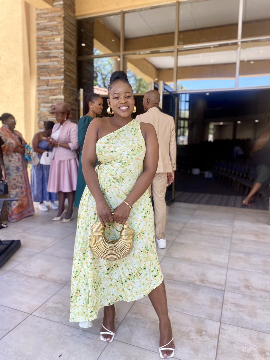 Loloh_rraine's tweet image. Wedding season is upon us…I love love…and I love showing up to celebrate it😍😘….

#WeddingGuest