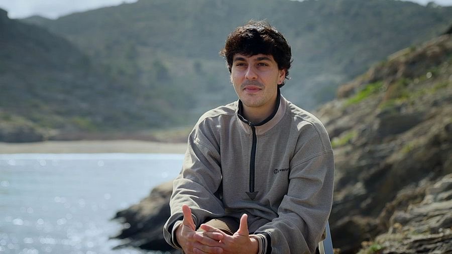 GeneracionD_es's tweet image. 📱 Esta semana en #EnRouter, Thais Villas visita #PortDeLaSelva, un municipio que ha ganado visitantes gracias a las redes sociales. Además, conocemos al actor y fotógrafo Nil Cardoner (@nilinsky).

#GeneraciónD

📅 Este domingo 17 de noviembre a las14:45 h en @la2_tve Cataluña y…