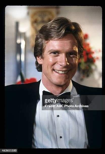 barbaravitali2's tweet photo. Happy Birthday to #WilliamRMoses November 17,1959 #MysticPizza #FalconCrest #PerryMason #MelrosePlace #WilliamMoses https://t.co/3ikK78YwOw