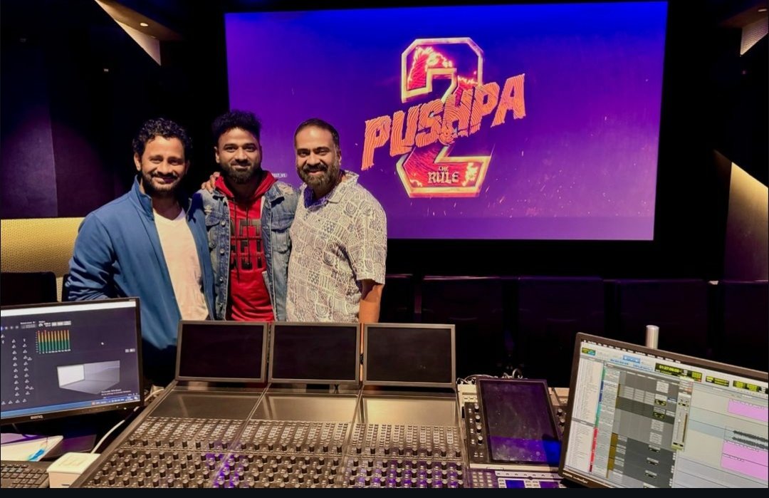 DSP_Kosam's tweet photo. @ThisIsDSP 😭♥️🔥🎶 Waiting 🙇🙏🔥🔥
#pushpa2
#Pushpa2ThRuleTrailer
#pusha2therule https://t.co/b4HGl2CQ9N
