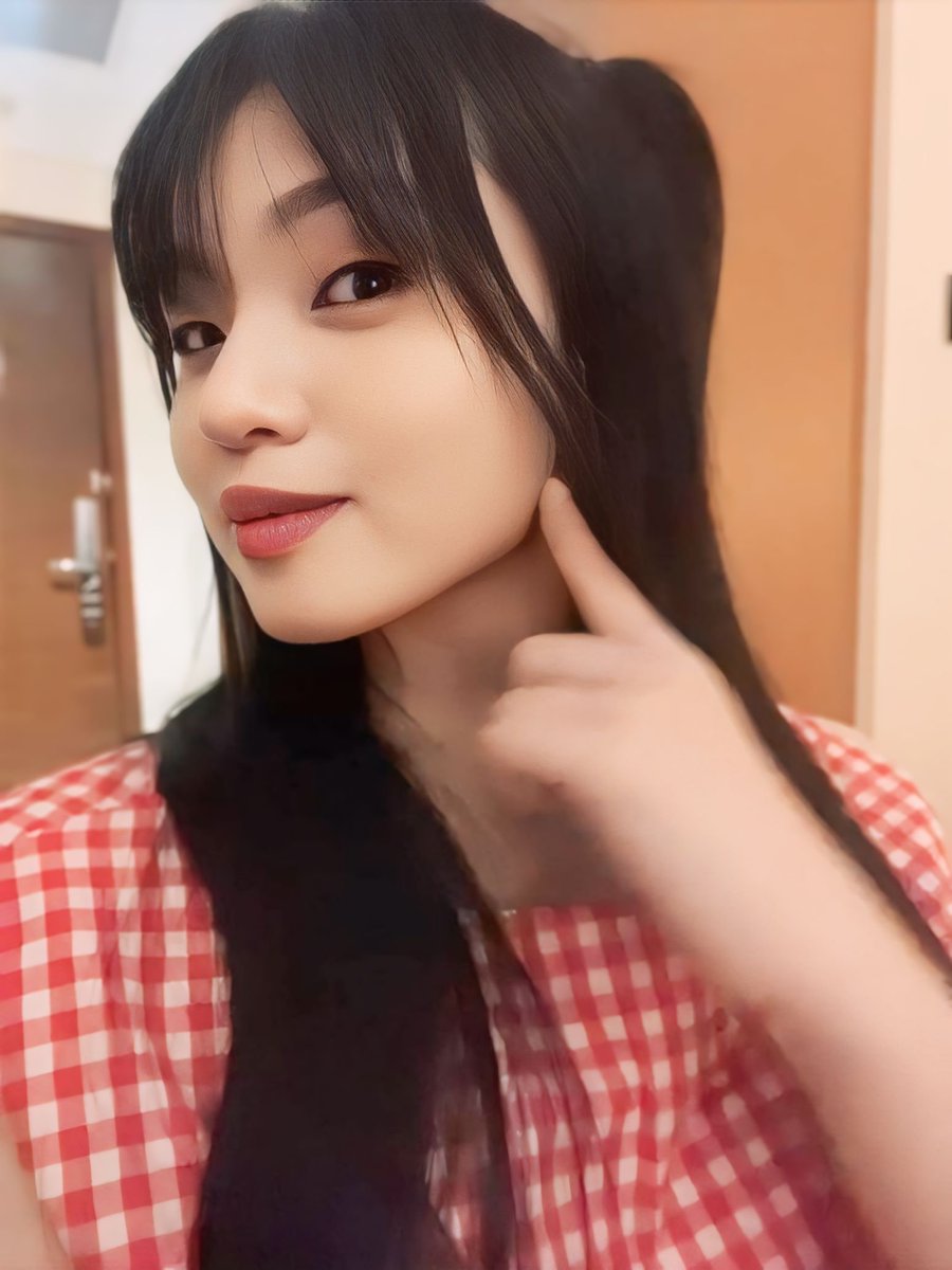 shiinetron's tweet photo. Mewing 🤫🧏‍♂️
@Y_CynthiaJKT48 
#jsd
#jeketiselcaday https://t.co/CprxOGgotR