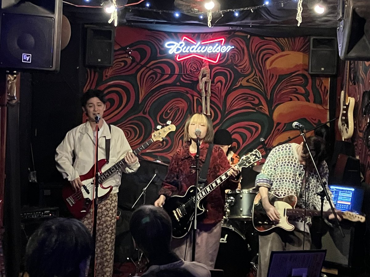 keijinakamura9's tweet image. 今日のHeapもカッコ良かった！
おそらくお初で聴くだろうオーディエンスの心を鷲掴みにしてた。毎回進化を感じる。