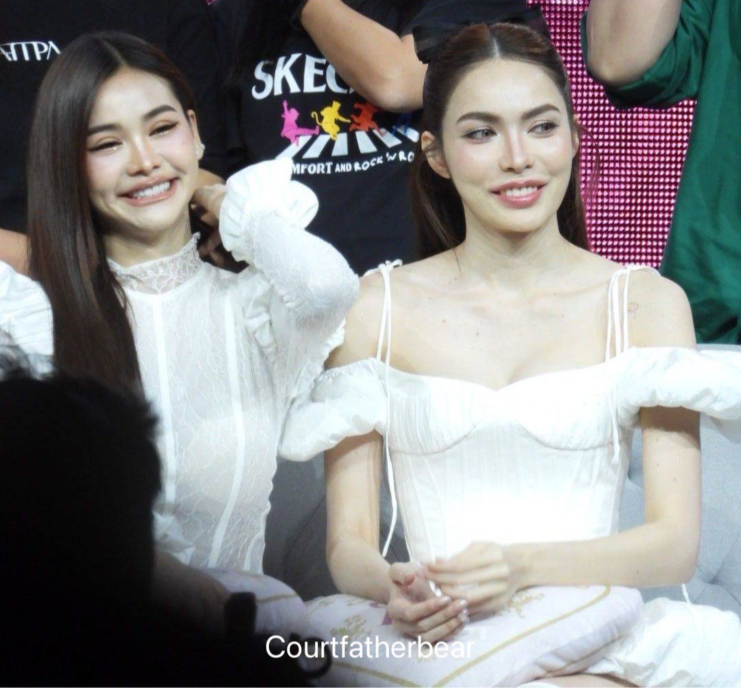 courtfatherbear's tweet photo. เหมาะสม🤍🤍
 #1stFamMeetENGLOTinBKK https://t.co/RbOwSJVOjw