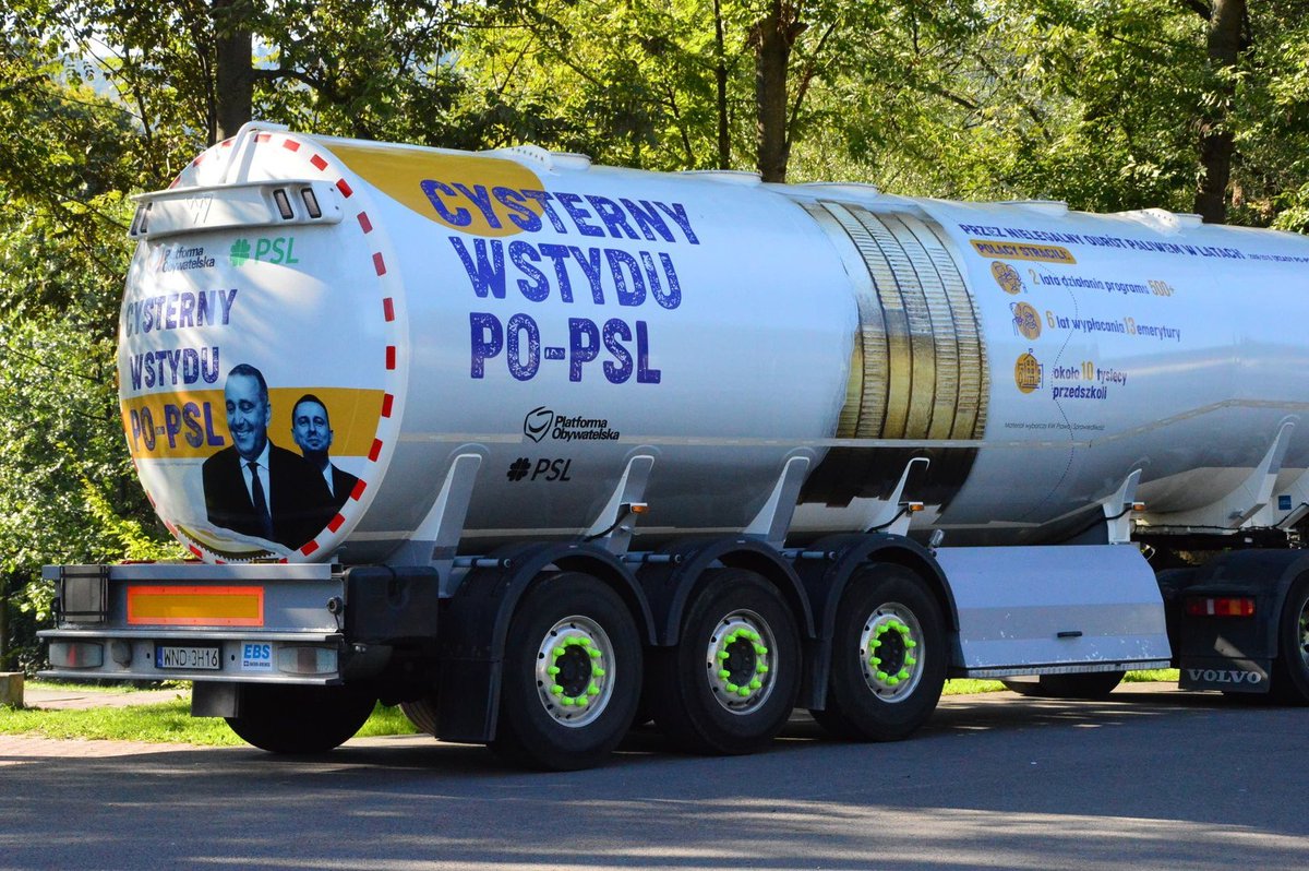 Vito82488734's tweet photo. W Wielkopolskiem pojawiły się cysterny z lewym paliwem bez akcyzy po 4,50 za 1 litr, ujawnił poseł Mariusz Krystian. Wiecie już dlaczego Orlen pada?
Skąd ja to znam... https://t.co/pxQwgB6WD1