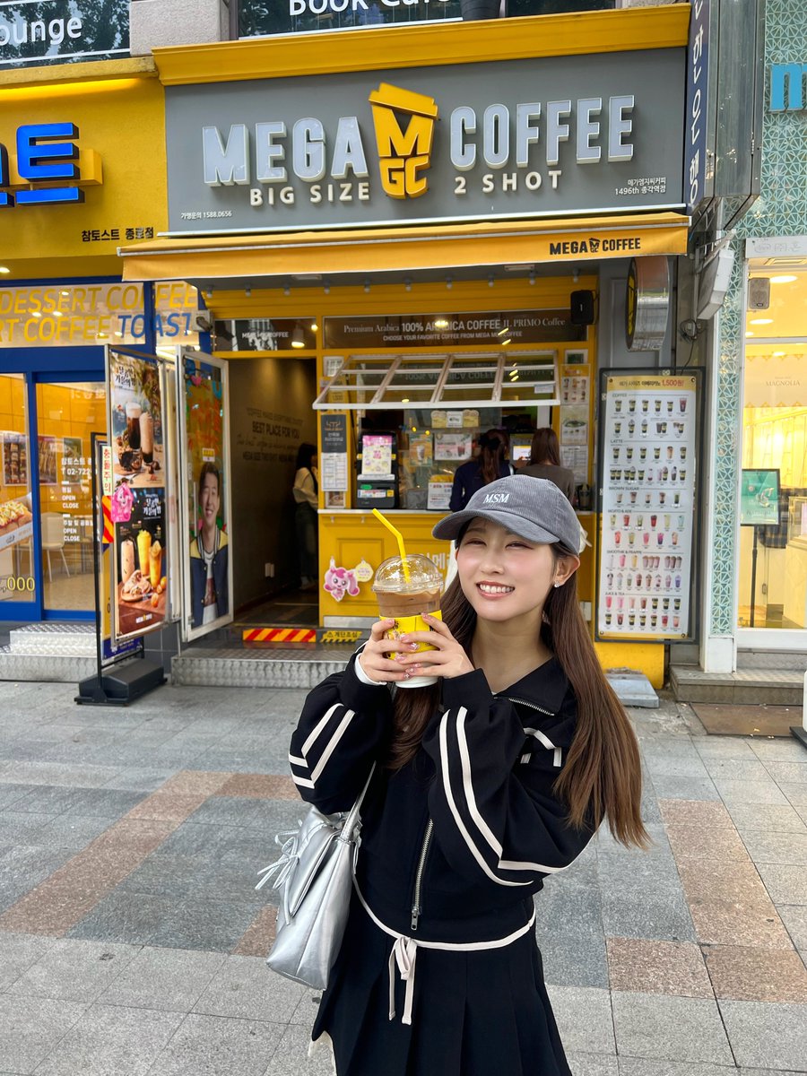 yamamoto_anna_'s tweet photo. 少し前に幼なじみと
韓国旅行にいってきたよ🇰🇷❤️ https://t.co/odeMLA37gQ