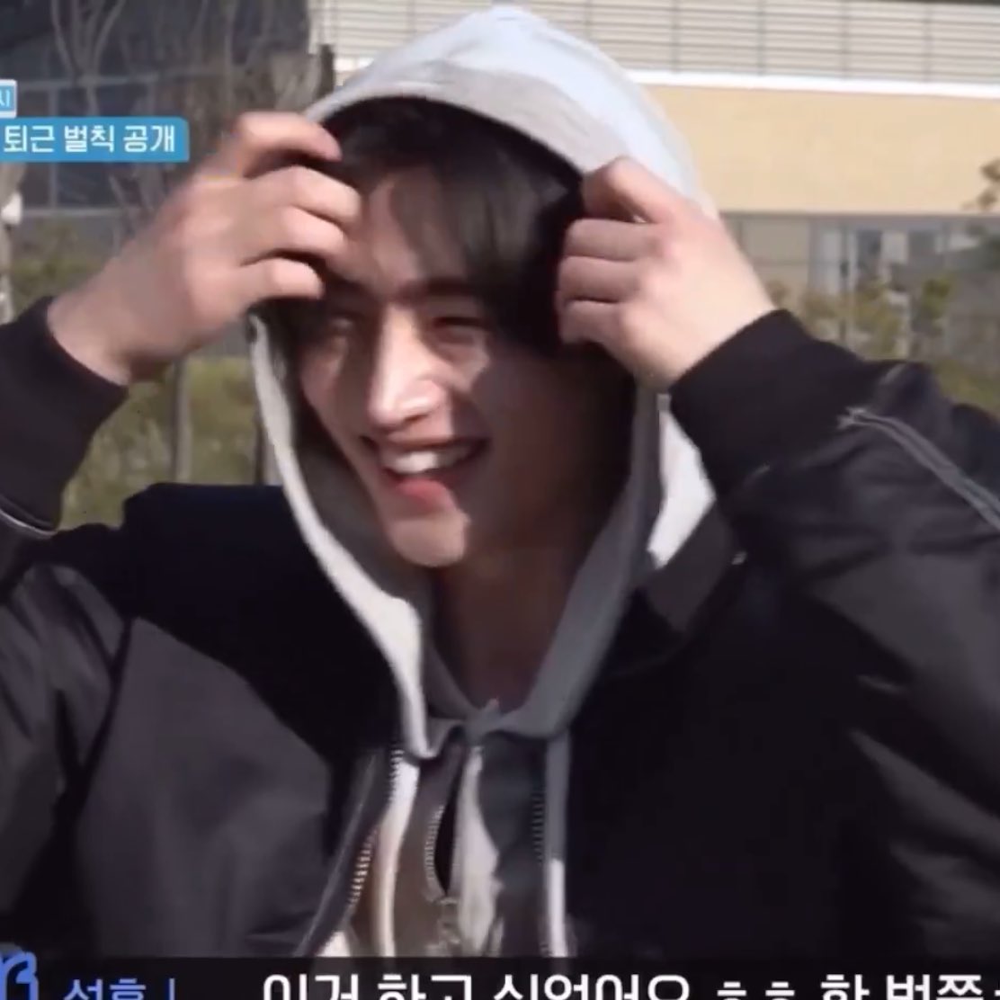prodshn's tweet photo. now i’m sad. hoonie grew up so well https://t.co/DLesb3jmGq