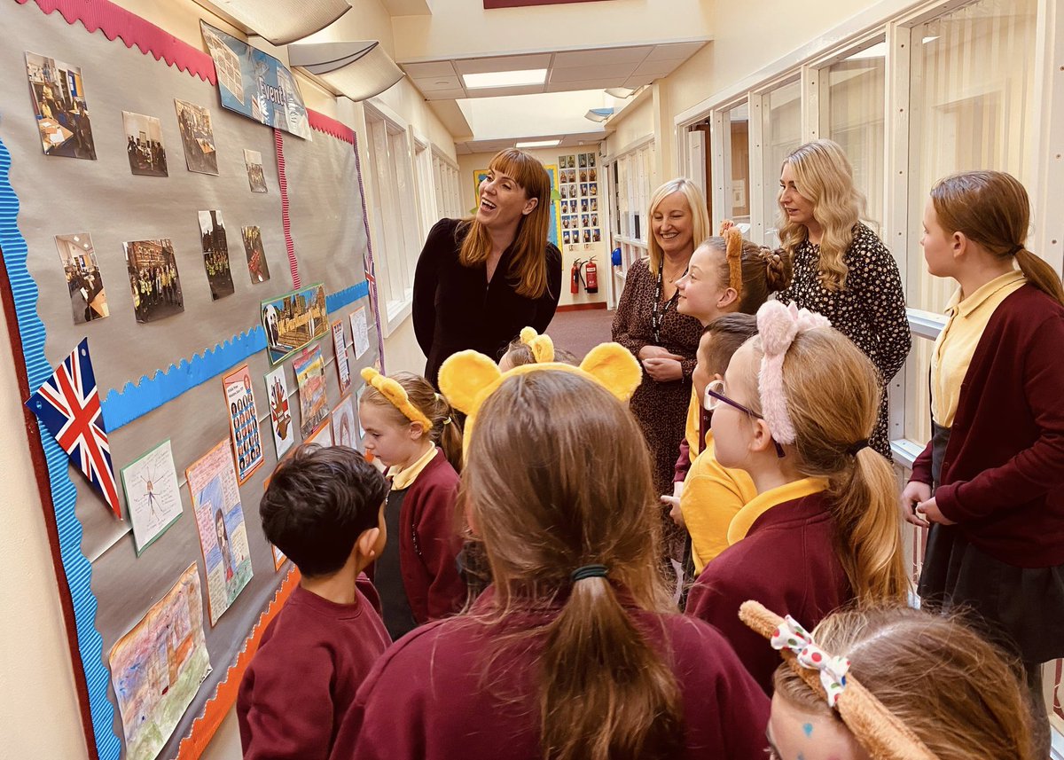 Lovely visit to Ravensfield Primary in Dukinfield this week to see what pupils have been up to in preparation for UK Parliament Week. 

Tough Q&amp;A from the school council!