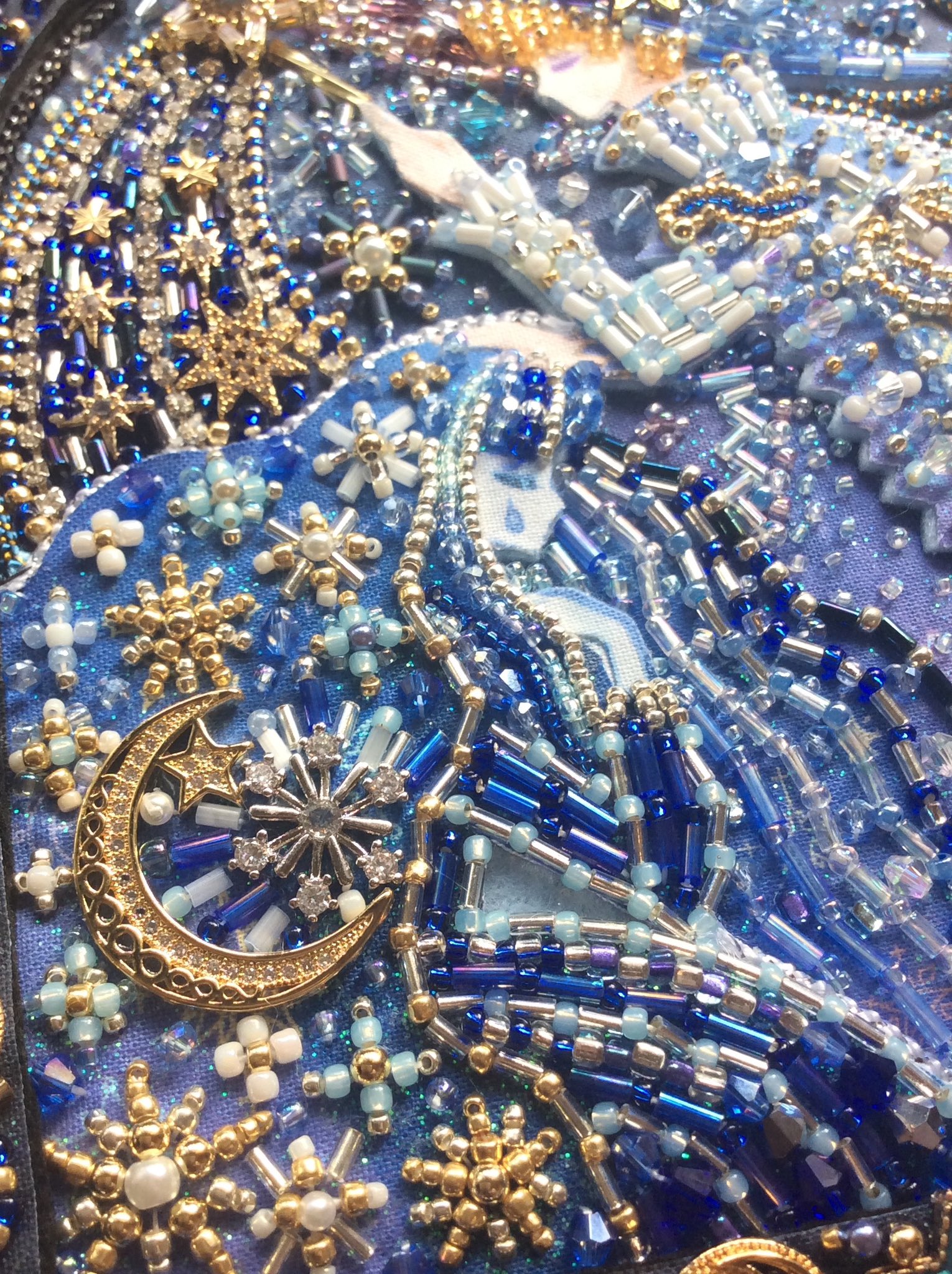 ■ビズー■K10YG■ハートのメダイ▪️お守り▪️聖品▪️マエストロの手彫り Piari🪡ビーズ刺繍 on X: 