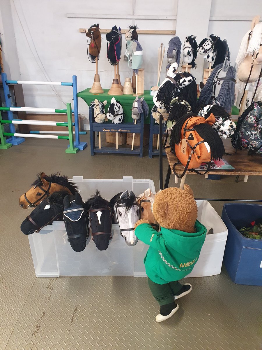 BDMed_Bear's tweet photo. Today I'm at the hobby horse National championships at Arena UK where everyone is having a lot of fun! Lots of stalls, a lovely cafe, miniature ponies & lots of friends to meet! #bearswithjobs #hobbyhorse #Nationalchamps #ponies #infuencers #competition #arenauk https://t.co/qWnMlwQ0AR